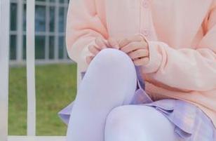 稚乖画册 - 坐在这里看赤西夜夜的初音少女,手都动不动就想去下载!