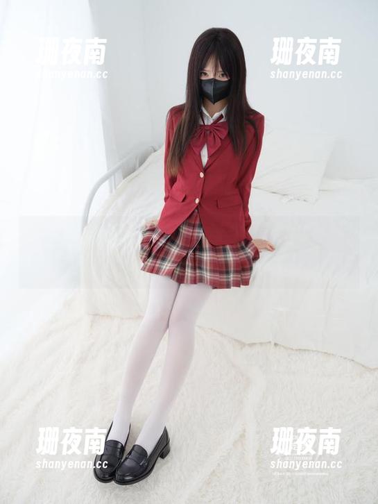 紧急企划 - 满分的白丝学生服穿搭，见希w让高清图片来讲述她的美丽！