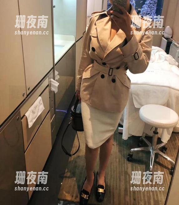 微密圈 - 我本来只是想看个棉袜，结果紫色哒豚豚的写真让我眼前一亮！