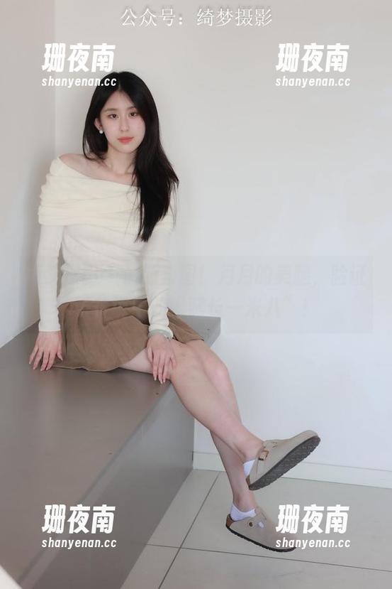 绮梦摄影-月月 绮梦摄影 - 最新套图!月月的美腿,验证了传说中的“腿长一米八”!