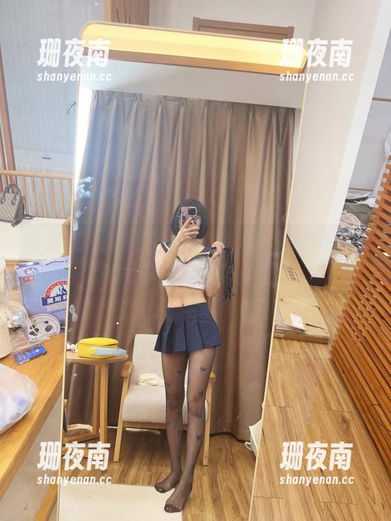 胜利的小生活 微密圈 - 如果油亮是个情绪,胜利的小生活的写真集值得你的期待!