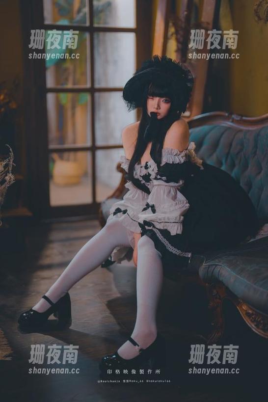 落落Raku 落落Raku的诡异cos:修女与魔鬼,资源曝光!