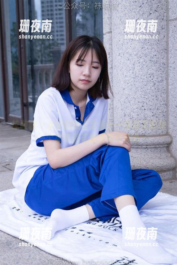 袜啵啵-小安 袜啵啵 - 小安的教室全集——作品里的每一个细节都在痒我的好奇心