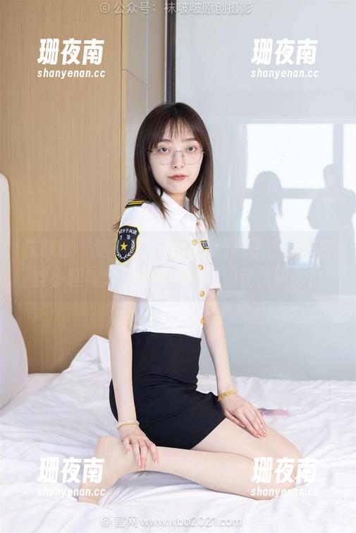 袜啵啵-小淳 袜啵啵 - 这不是一双普通的袜子,小淳白丝小腿袜分享图集,让我们走出阴影!