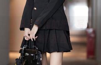 语画界 – 说说苏苏阿的护士写真,居然不要钱?看得我直懵逼。