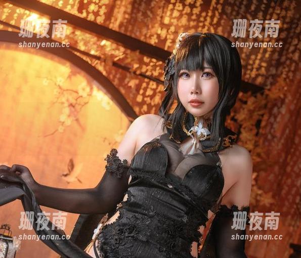 阿九从不咕咕(九言)的制服大揭秘：高清作品集，你能找到“上班模式”吗？