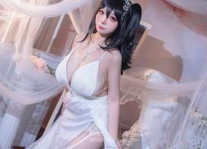 这部体操服作品,陌陌咕咕咕又一次演绎了什么叫潇洒随性。