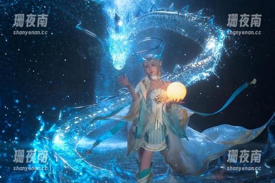 露儿大魔王 露儿大魔王最新泳装写真集,随便一拍都是夏日大片!