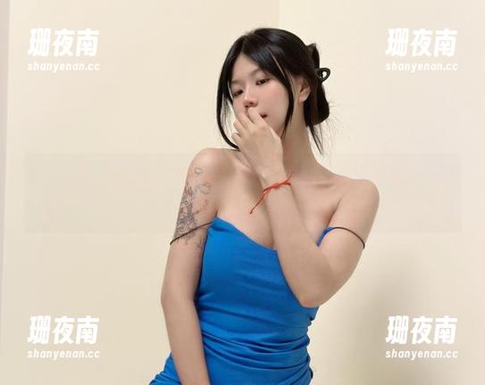 鱼神鱼 微密圈 - 别眨眼!鱼神鱼的蓝色小妈裙图包来袭,你敢看多久?
