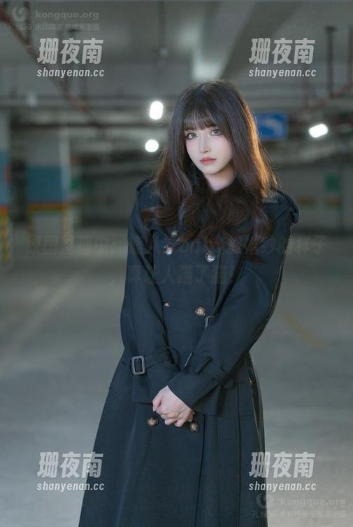 鹿八岁baby 原图整理中:鹿八岁baby披婚纱的样子,真让人猫了猫!