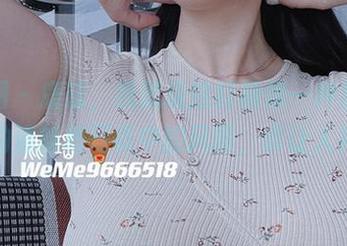 微密圈 – 鹿瑶，我就说这红裙像一种魔法，原图的清新和写真中的风情，真让人神往。